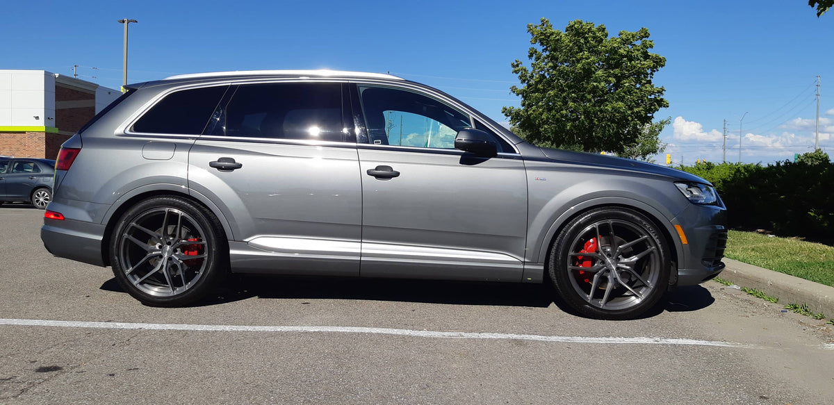 アウディ Q7 4M (15~up)用 CEIKA カスタム車高調
