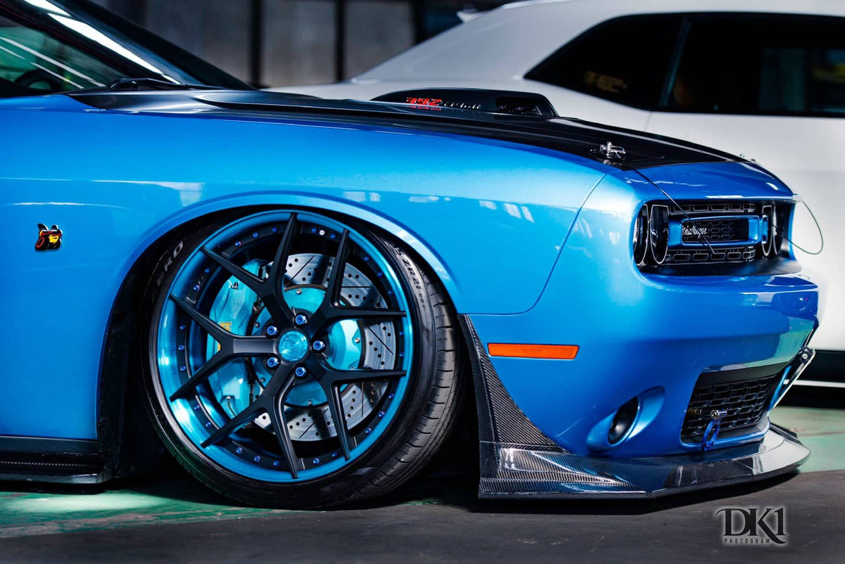 ダッジ Challenger Scat Pack (15~20)用 CEIKA カスタムビッグブレーキキット