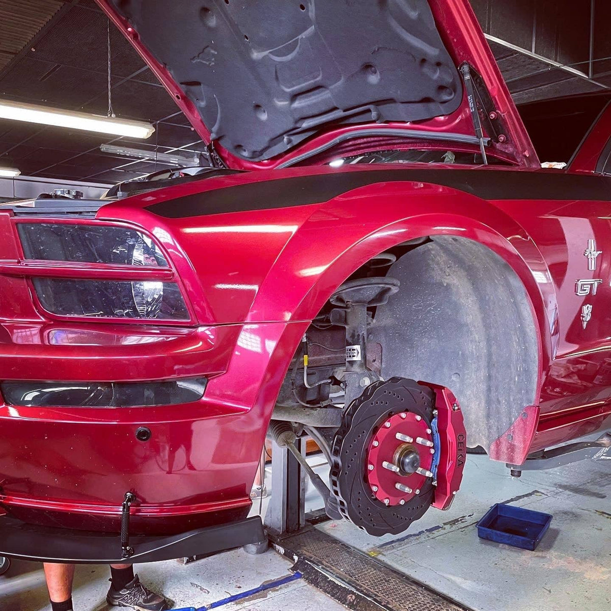 フォード Mustang GT mk4 (94~04)用 CEIKA カスタムビッグブレーキキット