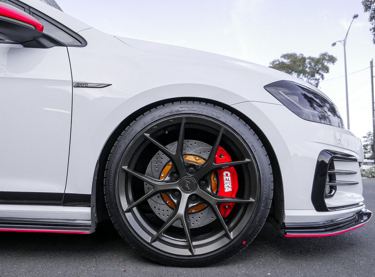 フォルクスワーゲン Golf mk7 (12~up)用 CEIKA カスタムビッグブレーキキット