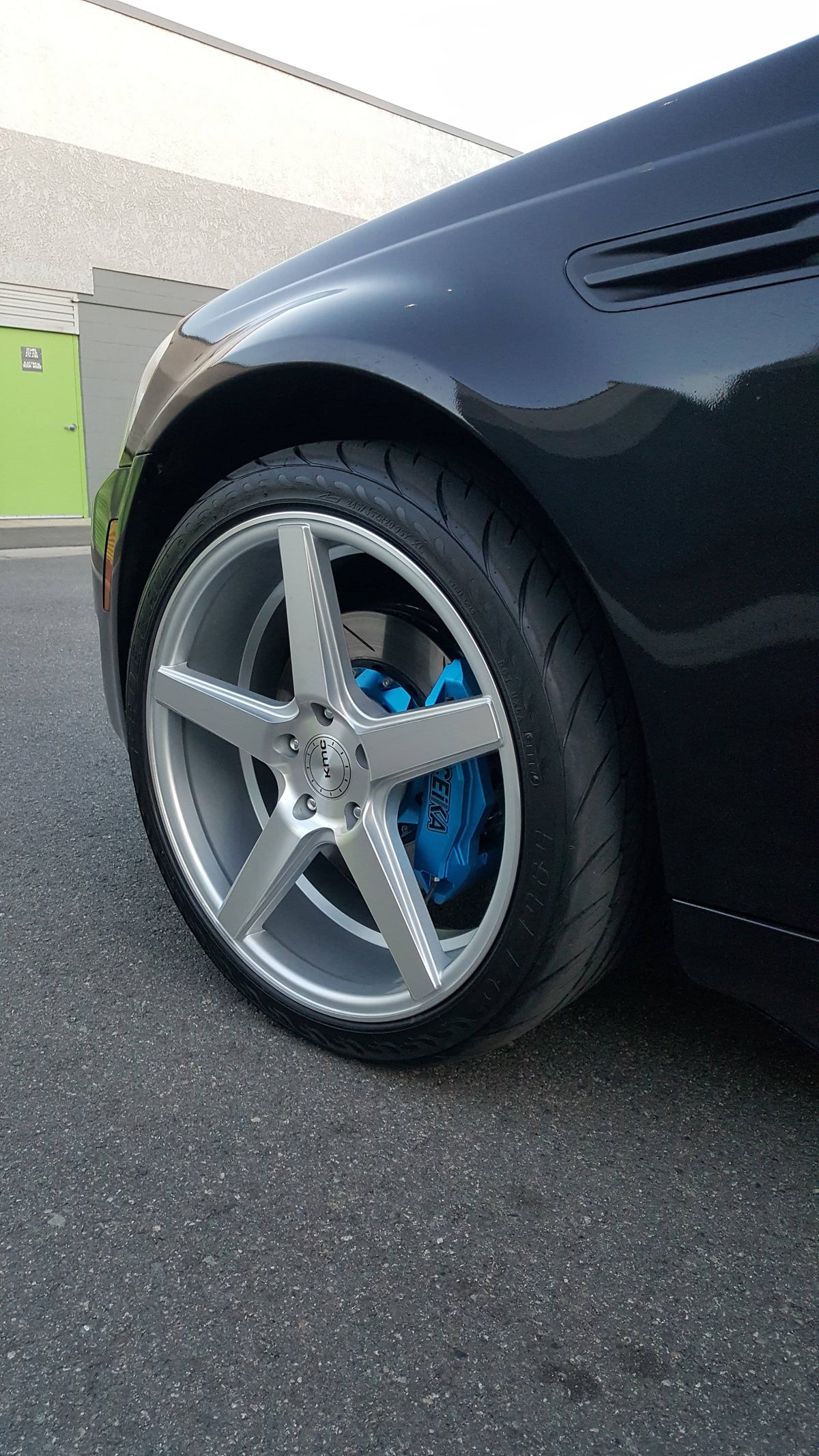 ホールデン Caprice WM (06~13)用 CEIKA カスタムビッグブレーキキット - ceikaperformance