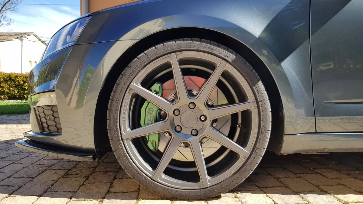 シュコダ Octavia VRS 5E (13~16)用 CEIKA カスタムビッグブレーキキット